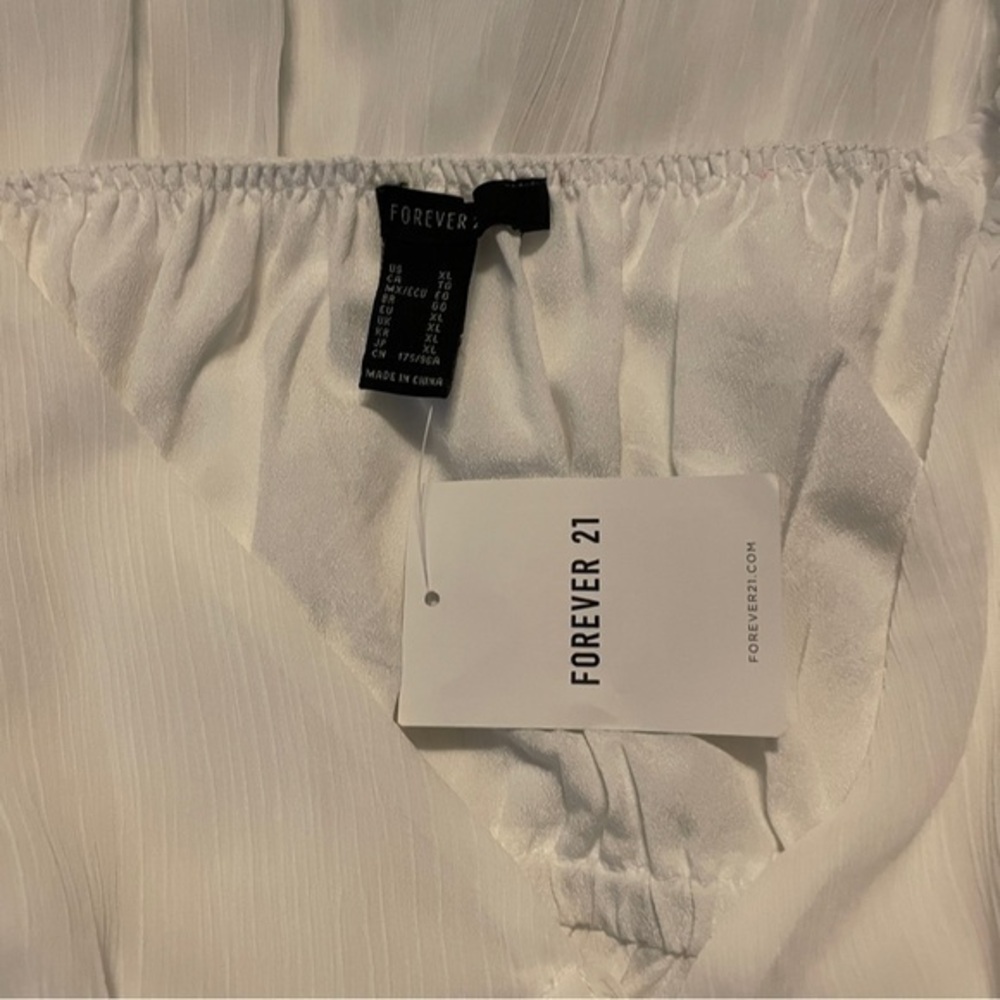 Forever 21 Vanilla Plunging‎ Tiered Babydoll Dress - Picture 5 of 5